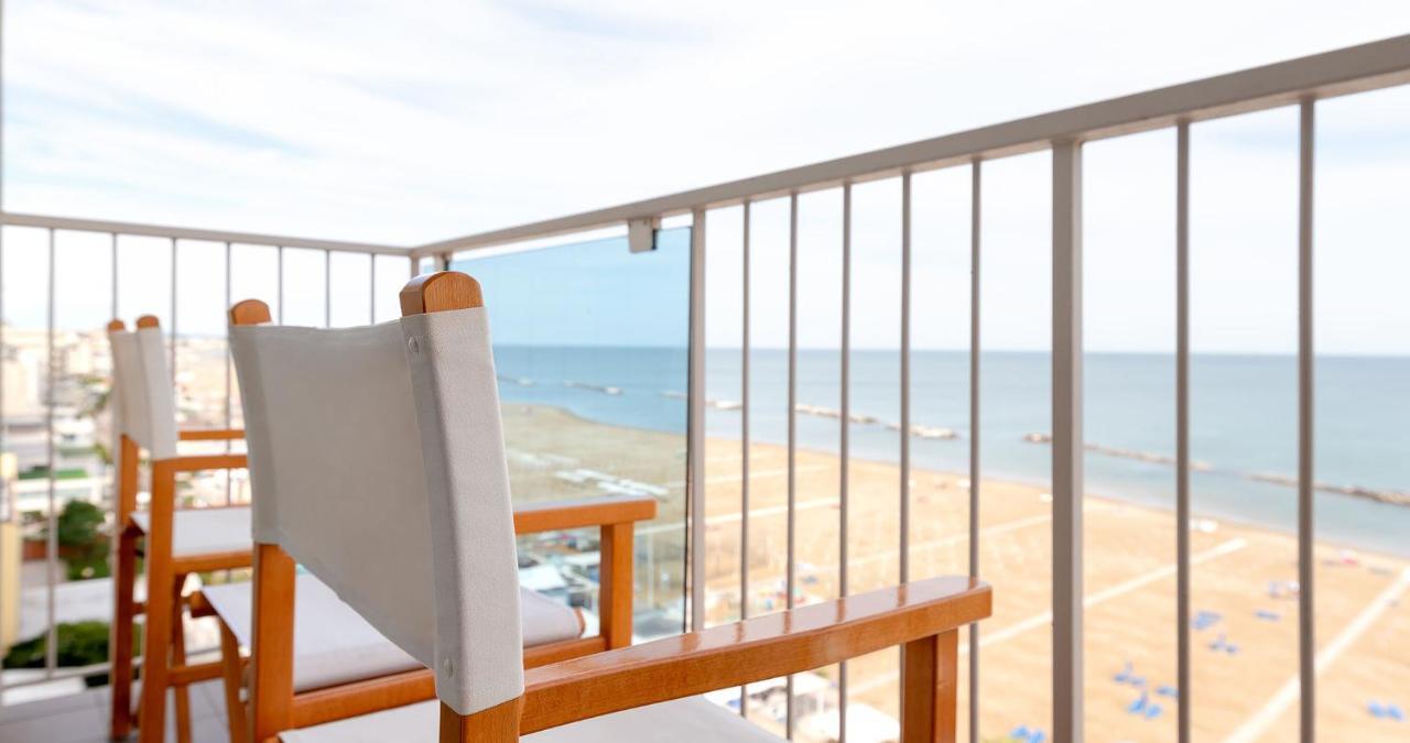 Victoria Palace Hotel Cattolica Eksteriør billede