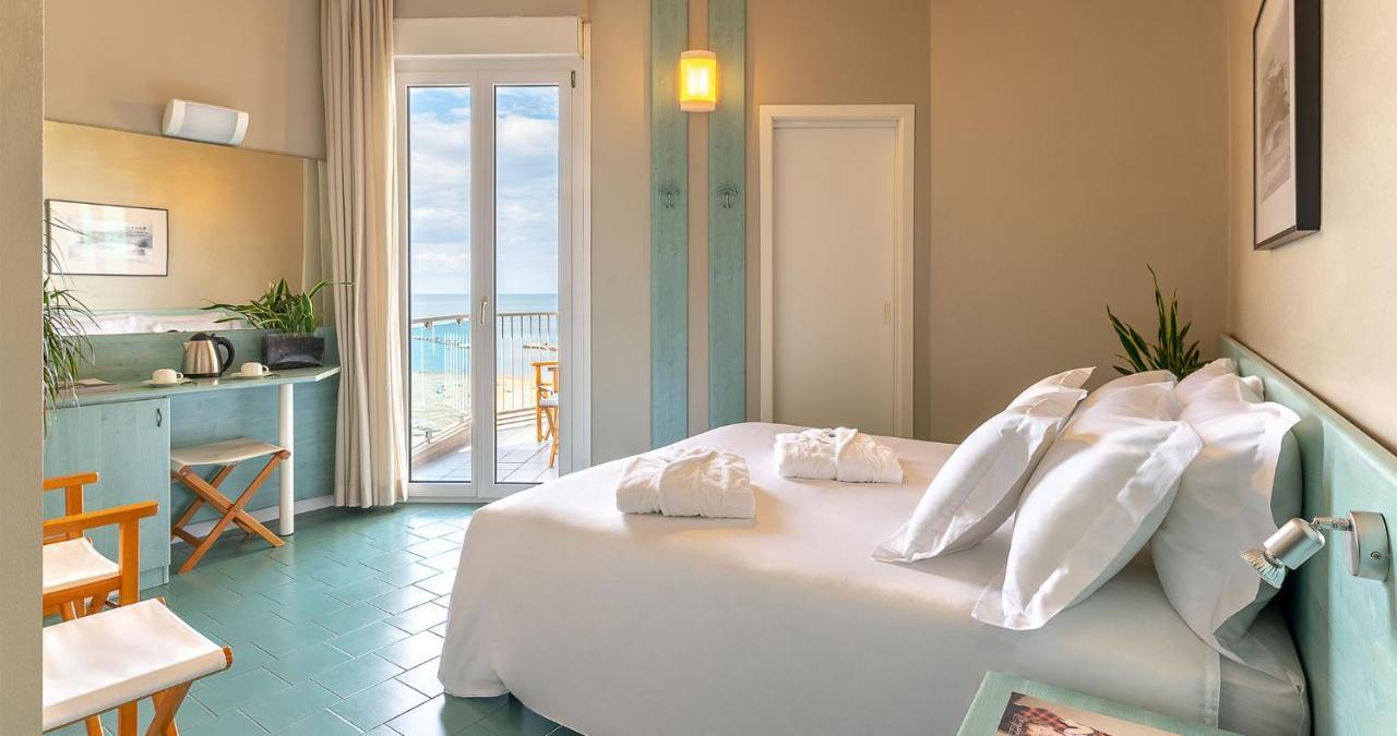 Victoria Palace Hotel Cattolica Eksteriør billede