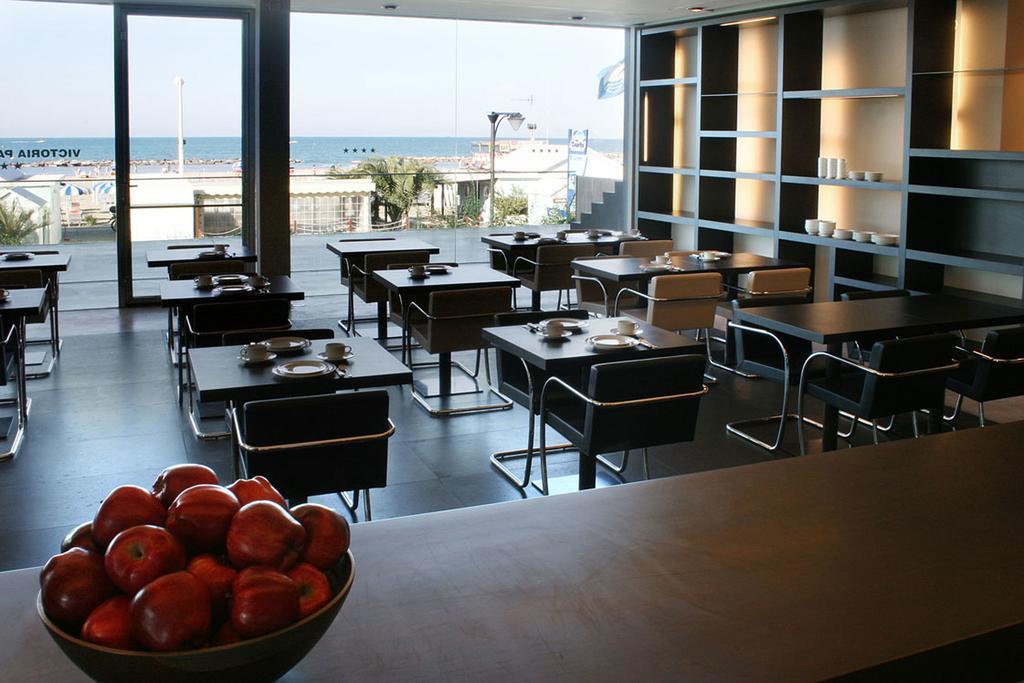 Victoria Palace Hotel Cattolica Eksteriør billede